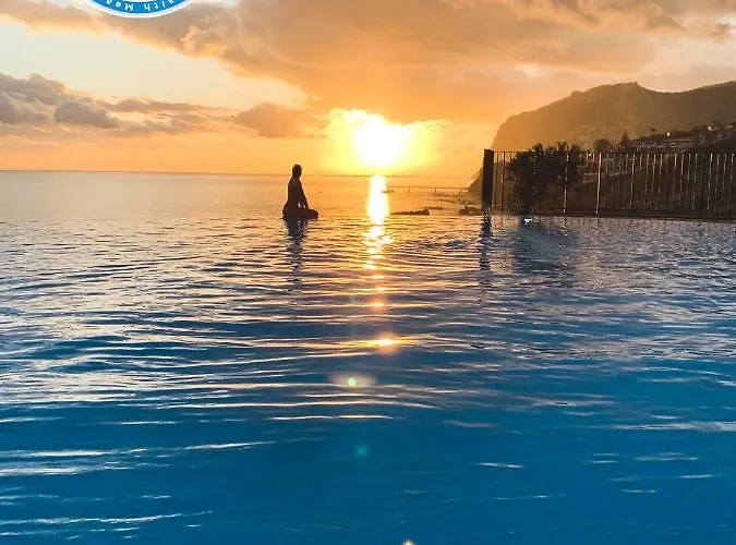 Formosa Infinity Pool * Φουνκάλ