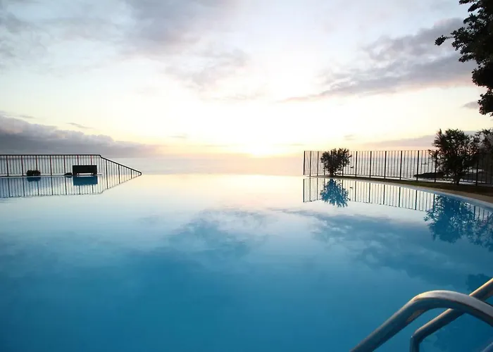 Formosa Infinity Pool Φουνκάλ